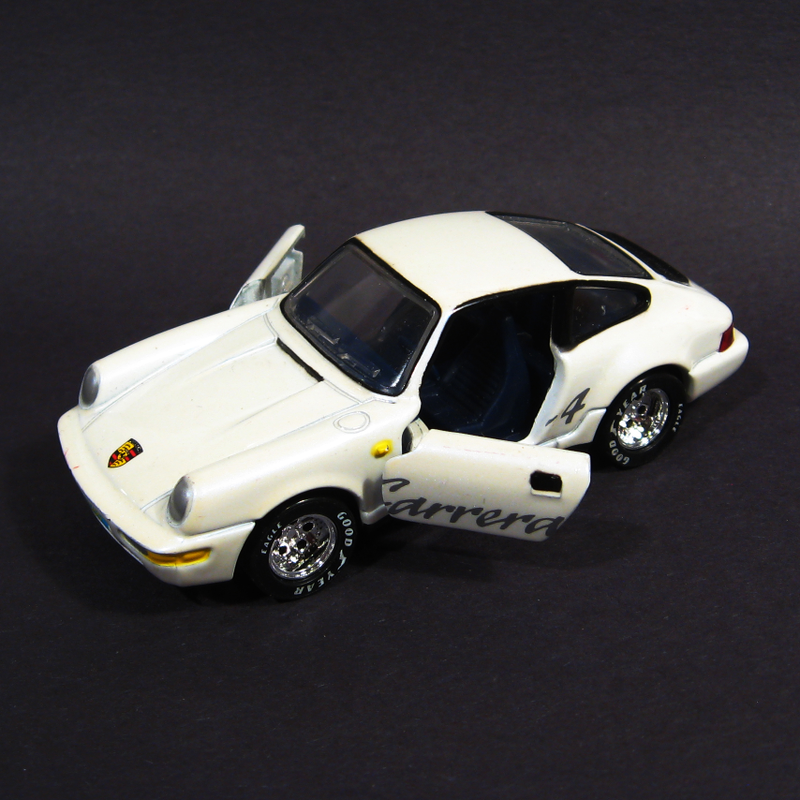 Illustration for article titled Teutonic Toothday MBX Superkings 911 Carrera4